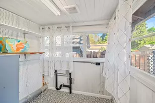 1028 E 11th St, Medford, OR 97504 - Photo 26