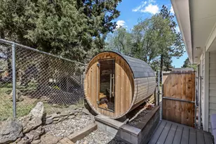 2807 NE Lotno Dr, Bend, OR 97701 - Photo 26