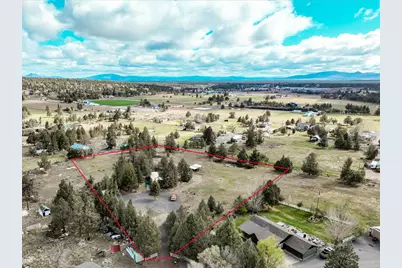 20968 Hicrest Place, Bend, OR 97703 - Photo 2