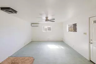 20970 Hicrest Pl, Bend, OR 97703 - Photo 10