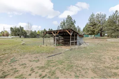 20970 Hicrest Place, Bend, OR 97703 - Photo 34