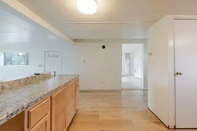 20970 Hicrest Place, Bend, OR 97703 - Photo 12