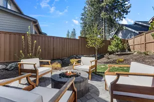 19201 NW Mount Shasta Dr, Bend, OR 97703 - Photo 28