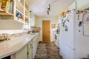 835 SE Polaris Ct, Bend, OR 97702 - Photo 8