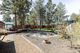 835 SE Polaris Ct, Bend, OR 97702 - Photo 28