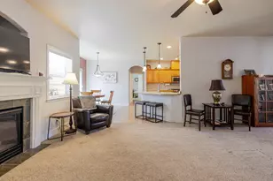 2241 SE Pilatus Ln, Bend, OR 97702 - Photo 8