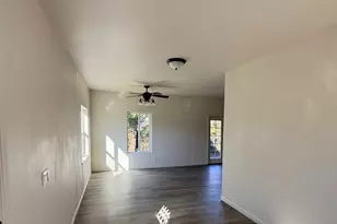 329 S Grape St, Medford, OR 97501 - Photo 10