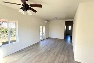 329 S Grape St, Medford, OR 97501 - Photo 8