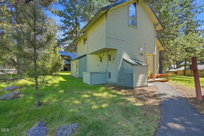 57569 Ranch Cabins Road #1, Sunriver, OR 97707 - Photo 4