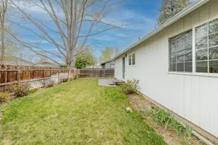 2807 SW 23rd St, Redmond, OR 97756 - Photo 22