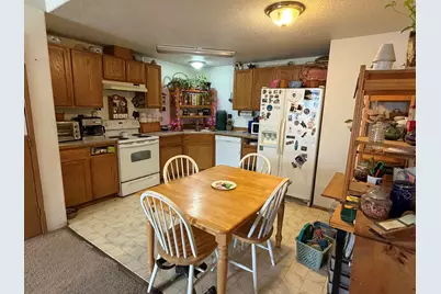 2741 SW 28th Street, Redmond, OR 97756 - Photo 4