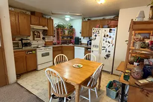 2741 SW 28th St, Redmond, OR 97756 - Photo 4