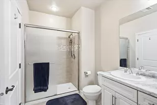 3633 Harbrooke Rd, Medford, OR 97504 - Photo 24