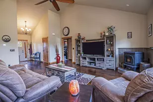 63170 Fremont Rd, Bend, OR 97701 - Photo 8