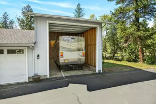 221 Lauer Way, Grants Pass, OR 97526 - Photo 6