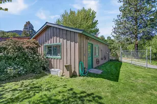 750 Neil Creek Rd, Ashland, OR 97520 - Photo 40