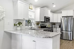 2518 NW Teak Ave, Redmond, OR 97756 - Photo 8