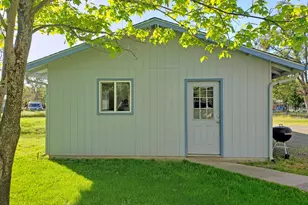 6363 Harold Rd, Central Point, OR 97502 - Photo 32
