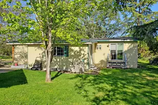 6363 Harold Rd, Central Point, OR 97502 - Photo 30