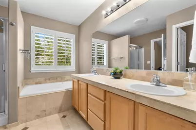 19548 Salmonberry Court, Bend, OR 97702 - Photo 12