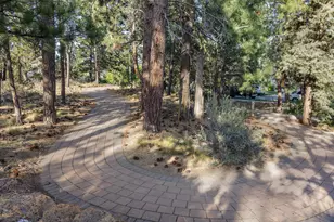 19548 Salmonberry Ct, Bend, OR 97702 - Photo 30