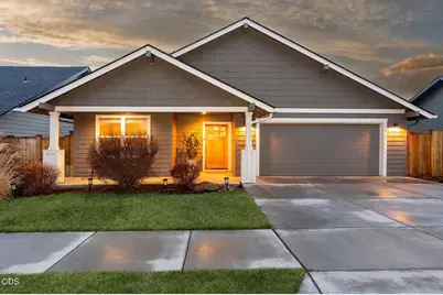 1811 NE 3rd Street, Redmond, OR 97756 - Photo 2