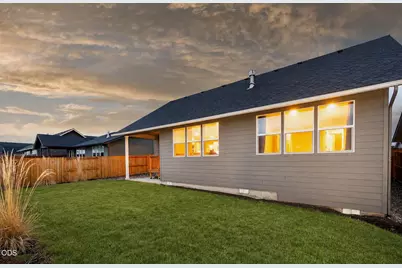 1811 NE 3rd Street, Redmond, OR 97756 - Photo 18