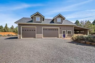60135 Stirling Dr, Bend, OR 97702 - Photo 4
