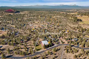 60135 Stirling Dr, Bend, OR 97702 - Photo 42