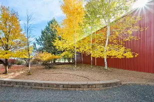 60135 Stirling Dr, Bend, OR 97702 - Photo 34