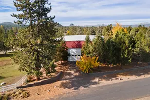 60135 Stirling Dr, Bend, OR 97702 - Photo 48