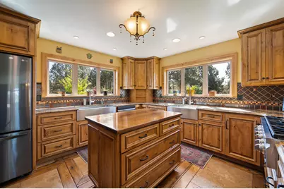 60135 Stirling Drive, Bend, OR 97702 - Photo 14
