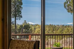 60135 Stirling Dr, Bend, OR 97702 - Photo 54