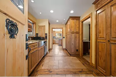 60135 Stirling Drive, Bend, OR 97702 - Photo 8