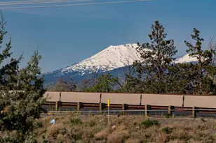 20633 Weatherby Ct, Bend, OR 97701 - Photo 16