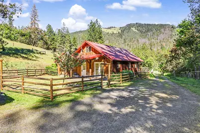 7484 Sterling Creek Road, Jacksonville, OR 97530 - Photo 2