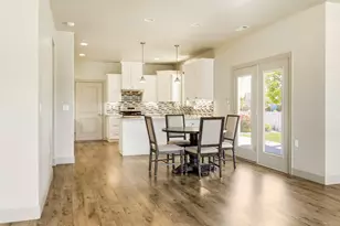 1502 River Run St, Central Point, OR 97502 - Photo 14