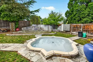1082 La Loma Dr, Medford, OR 97504 - Photo 46
