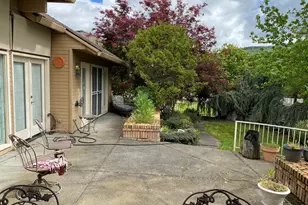 2954 Wilkshire Dr, Medford, OR 97504 - Photo 30