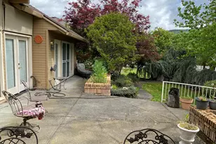 2954 Wilkshire Dr, Medford, OR 97504 - Photo 52