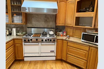 2954 Wilkshire Drive, Medford, OR 97504 - Photo 10