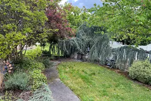 2954 Wilkshire Dr, Medford, OR 97504 - Photo 32