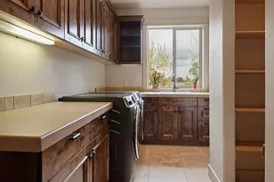 24442 Dodds Rd, Bend, OR 97701 - Photo 22