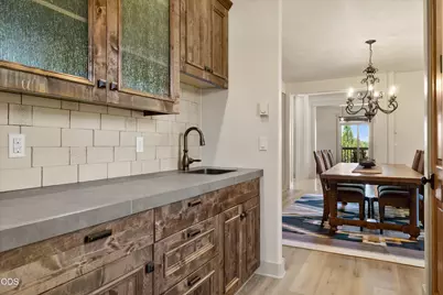 24442 Dodds Road, Bend, OR 97701 - Photo 12
