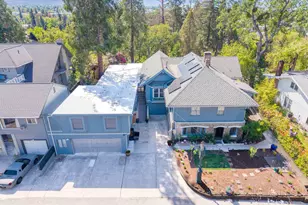 200 Medford Heights Ln, Medford, OR 97504 - Photo 2