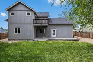 161 NE 9th St, Madras, OR 97741 - Photo 42