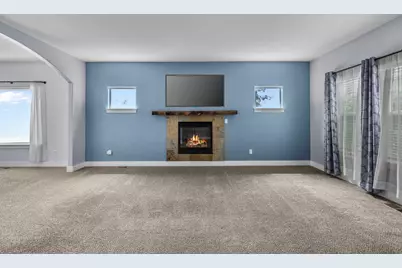 161 NE 9th Street, Madras, OR 97741 - Photo 4