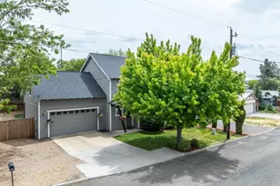 161 NE 9th St, Madras, OR 97741 - Photo 48