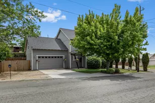 161 NE 9th St, Madras, OR 97741 - Photo 54