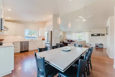 20795 Arago Circle, Bend, OR 97703 - Photo 12